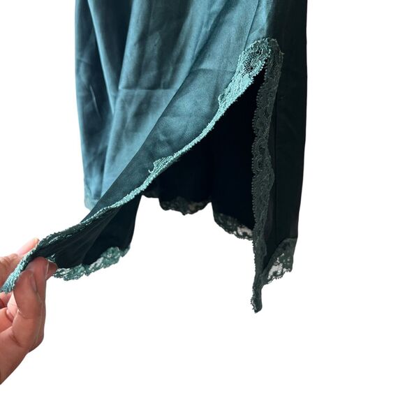 VTG Victoria’s Secret Green Silky Robe Sz. OS Set w/ Sexy Lingerie Dress Sz. XS - Picture 9 of 14